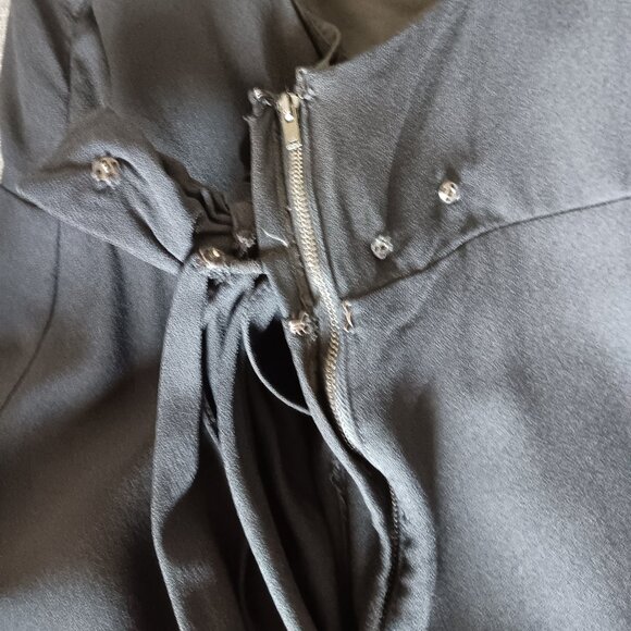 Vintage 1960s Little Black Dress The House of Nu-Mode Toronto Cut Out Back Bow - Picture 10 of 10